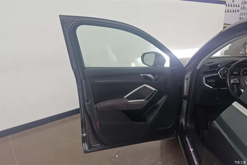 Audi Q3, 2023 7