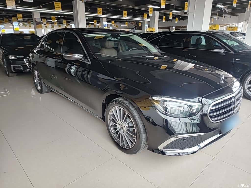Mercedes-Benz E-Class, 2023 4