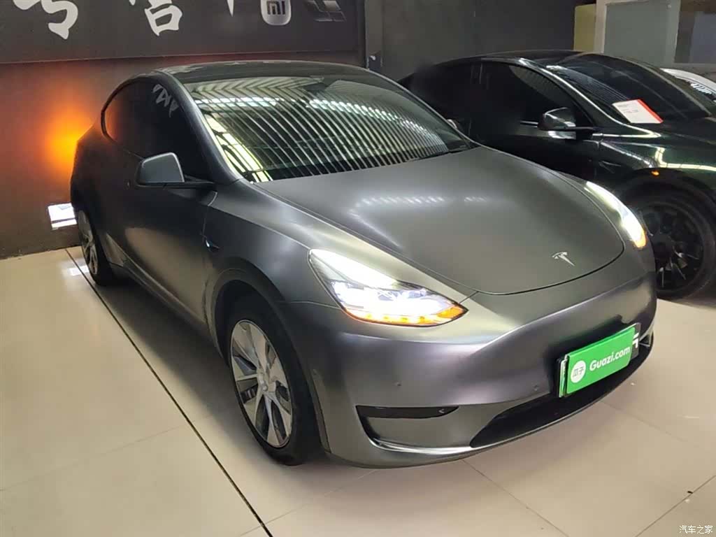 Tesla Model Y, 2022 4