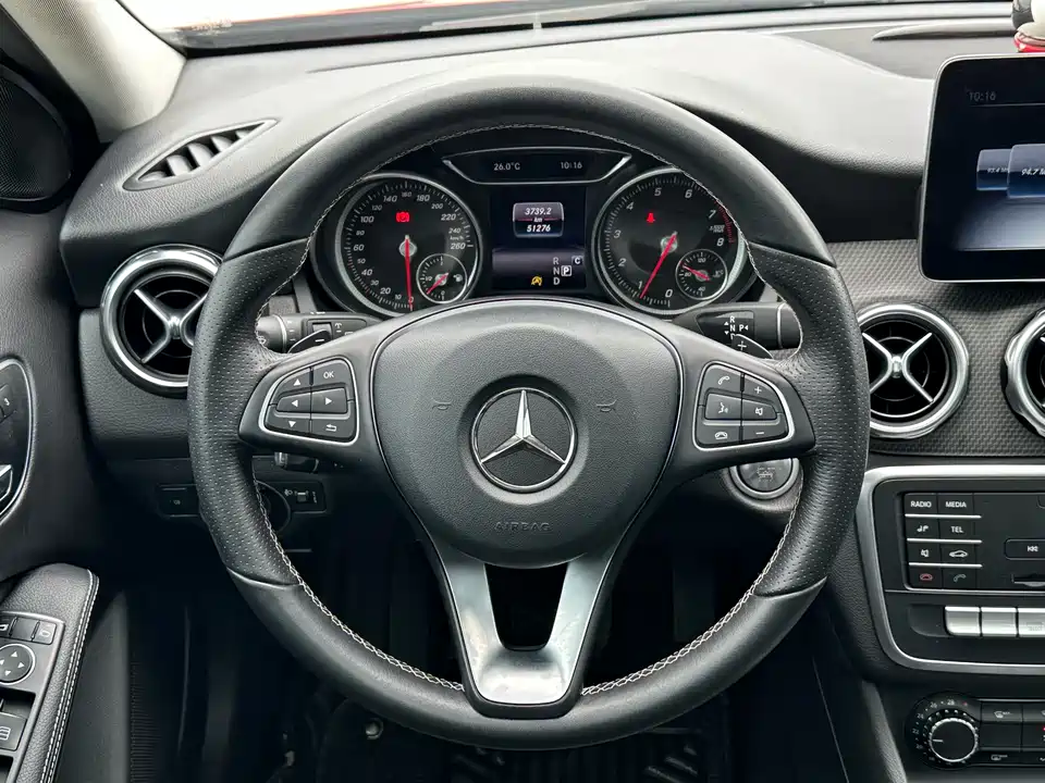 Mercedes-Benz GLA