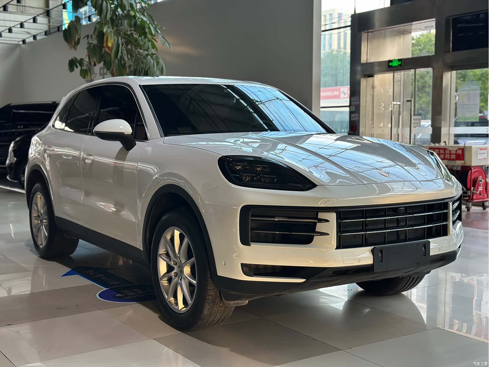 Porsche Cayenne, 2025 2
