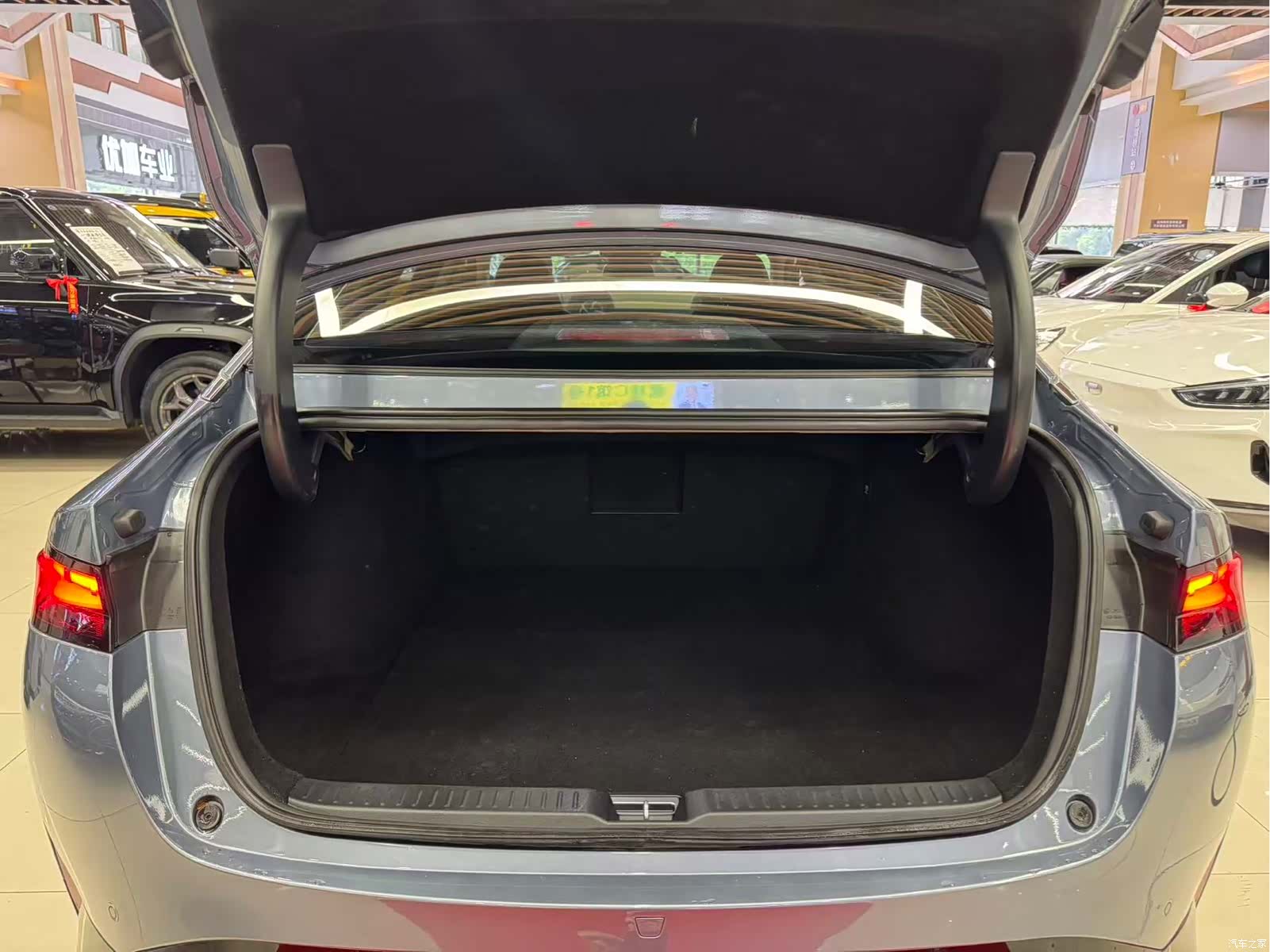 Xpeng P5, 2022 10