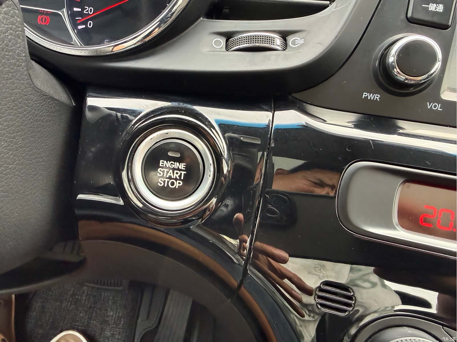 Kia K5, 2015 24