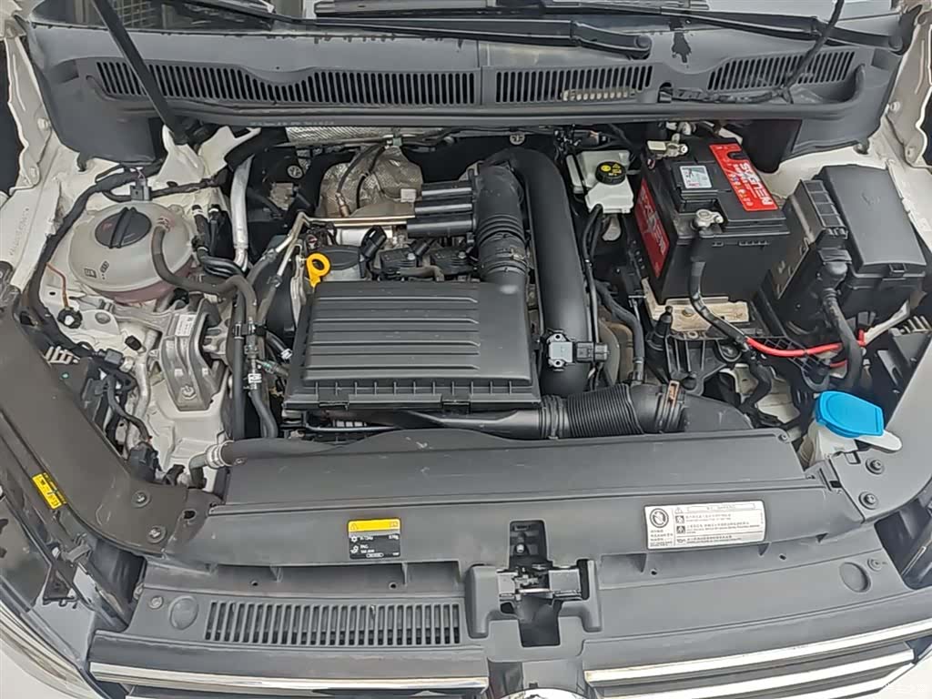 Volkswagen L, 2017 20