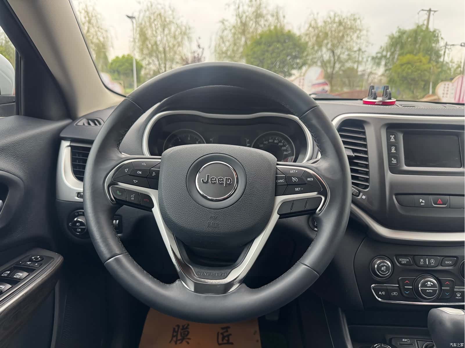 Jeep Cherokee, 2016 16