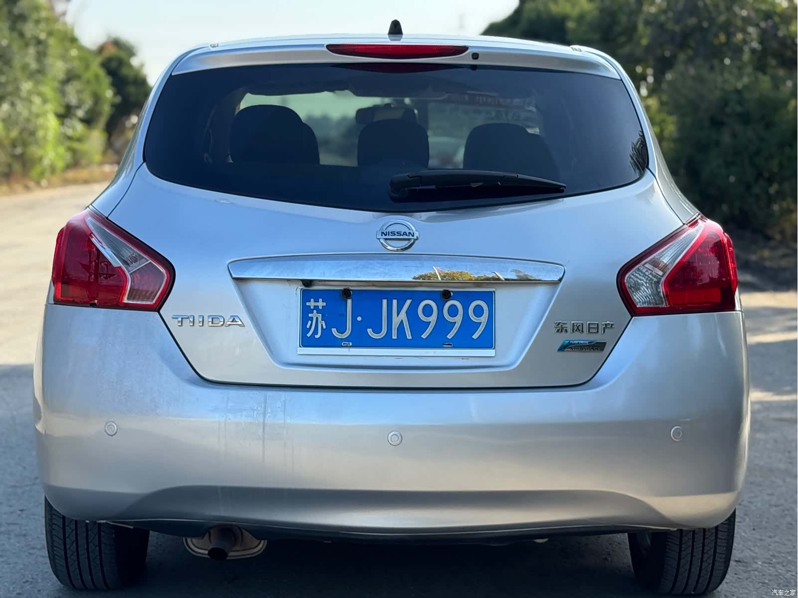 Nissan Tiida, 2013 все фото