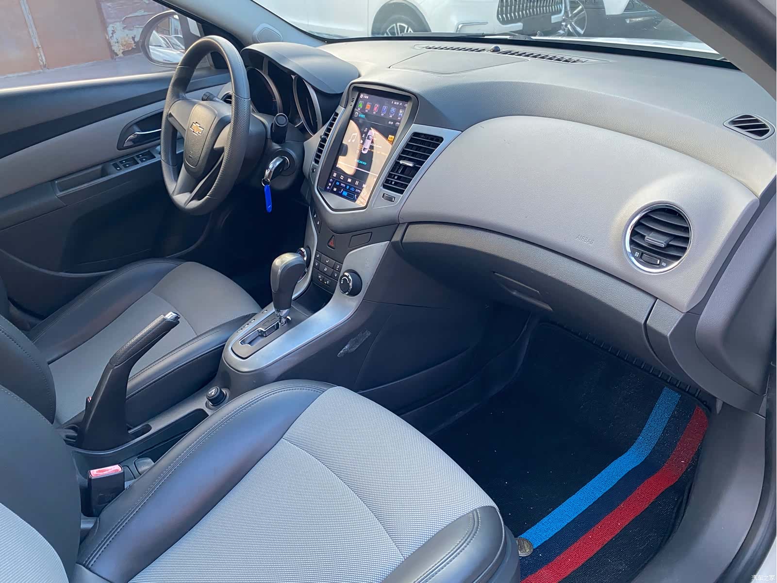 Chevrolet SE, 2013 8