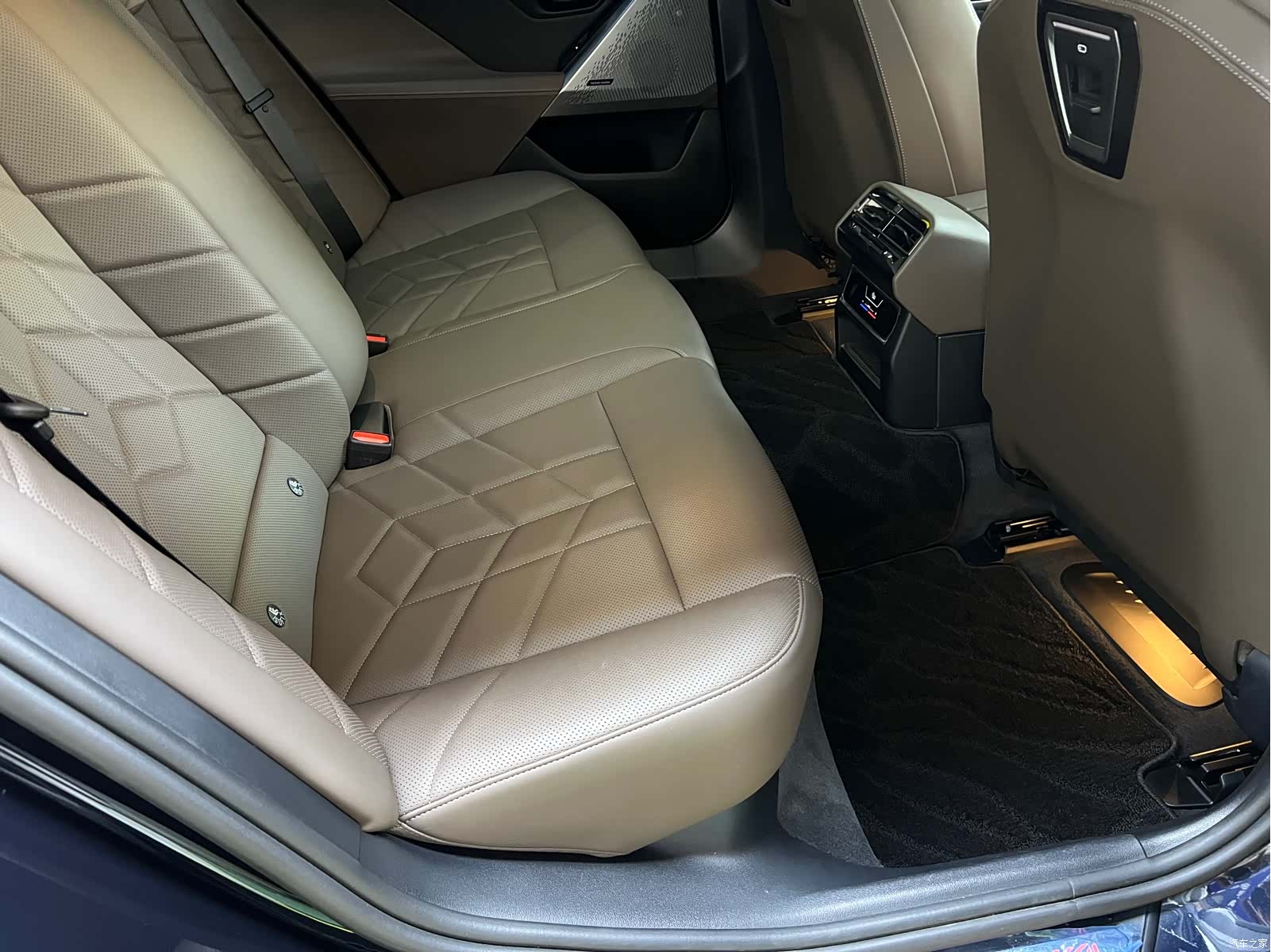 BMW 5 Series, 2024 19