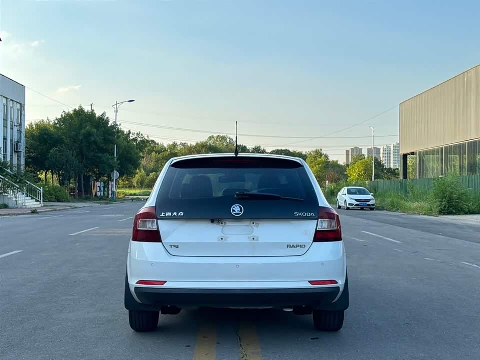 Skoda Xindong