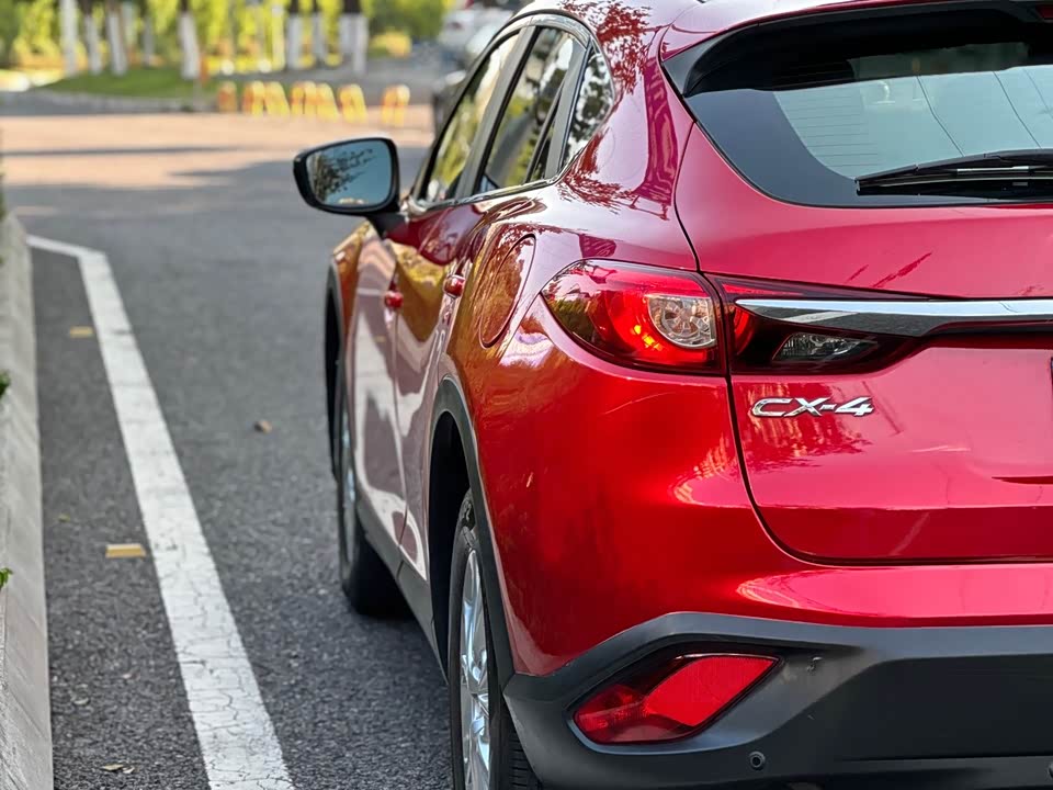 Mazda CX-4