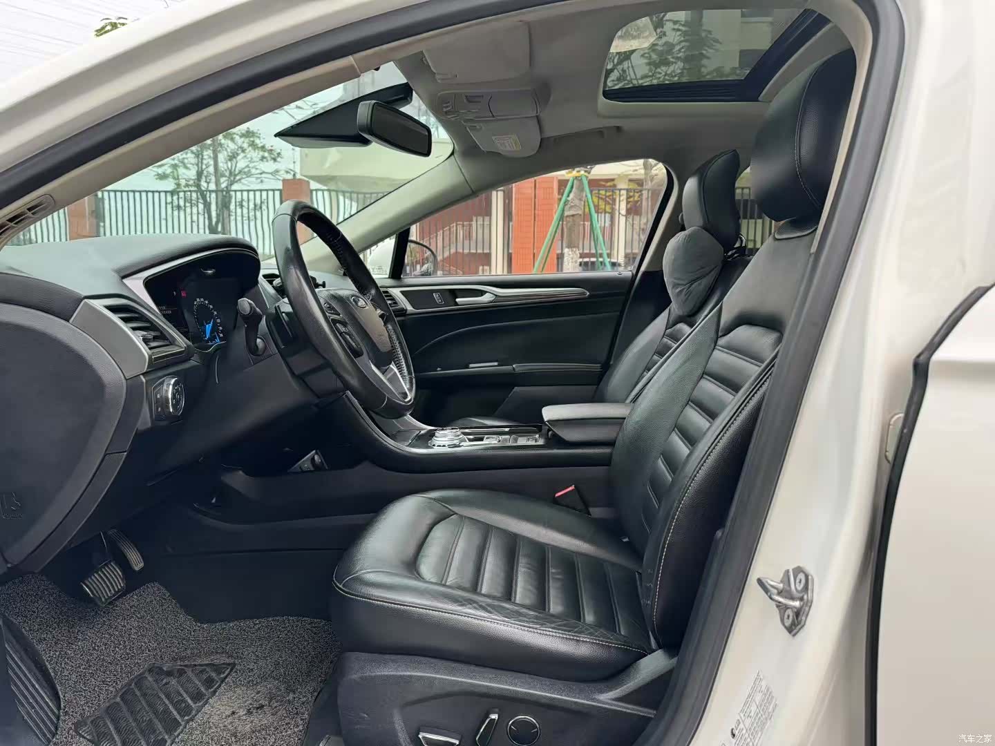 Ford Mondeo, 2017 все фото