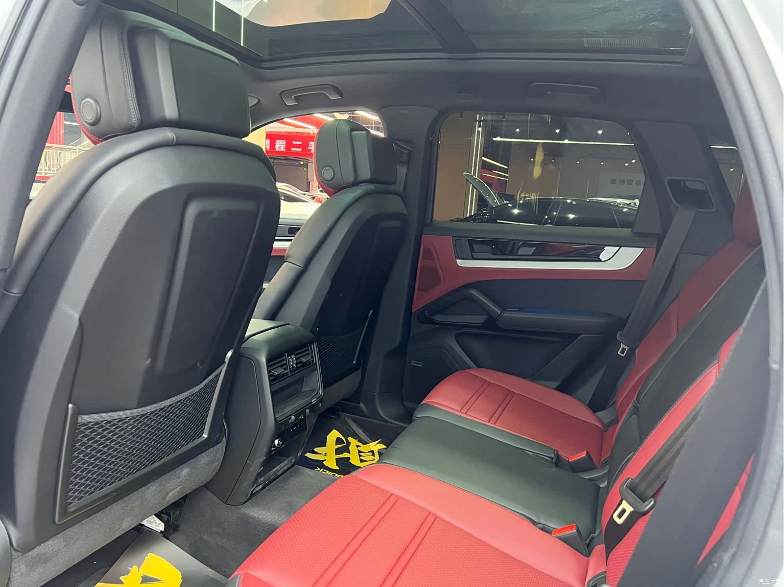 Porsche Cayenne, 2025 11