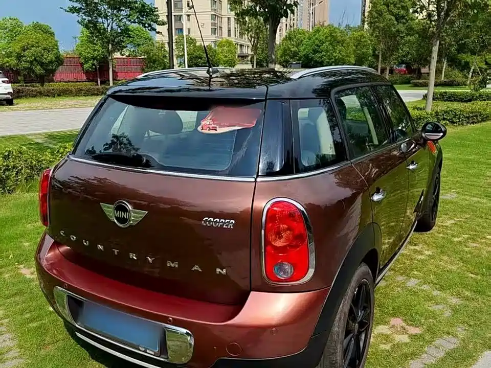 MINI COUNTRYMAN