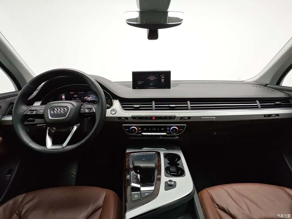 Audi Q7, 2017 все фото