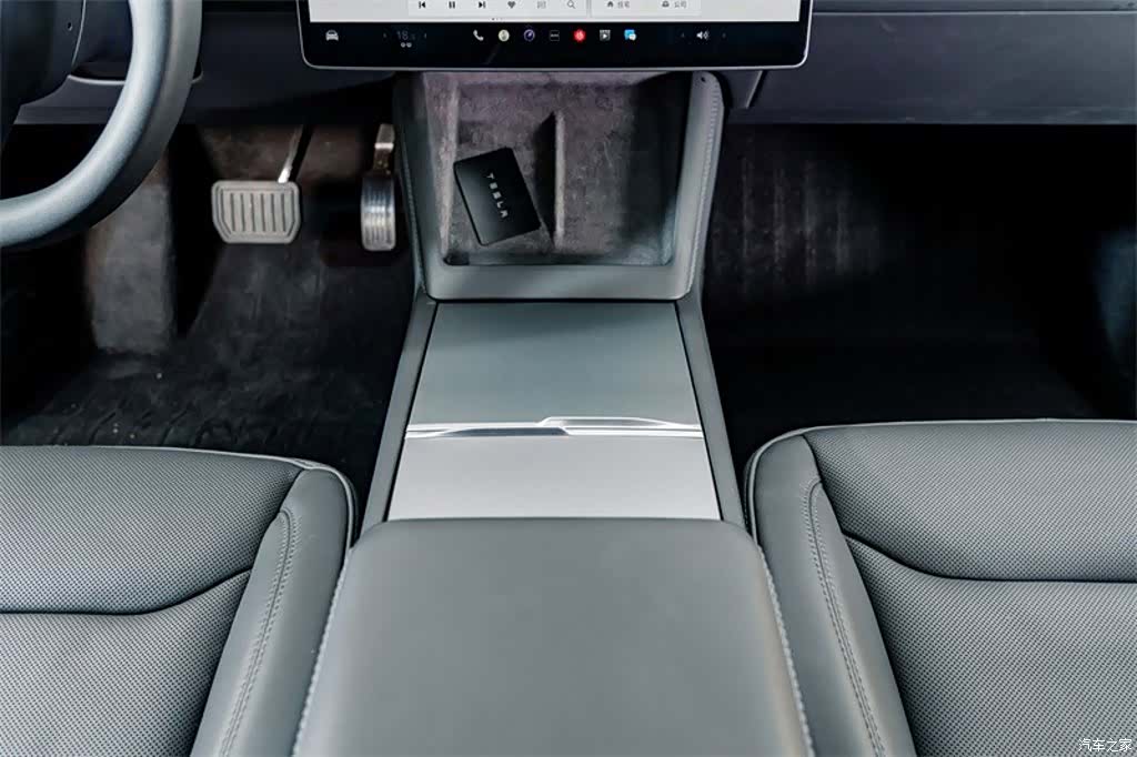 Tesla Model 3, 2024 14