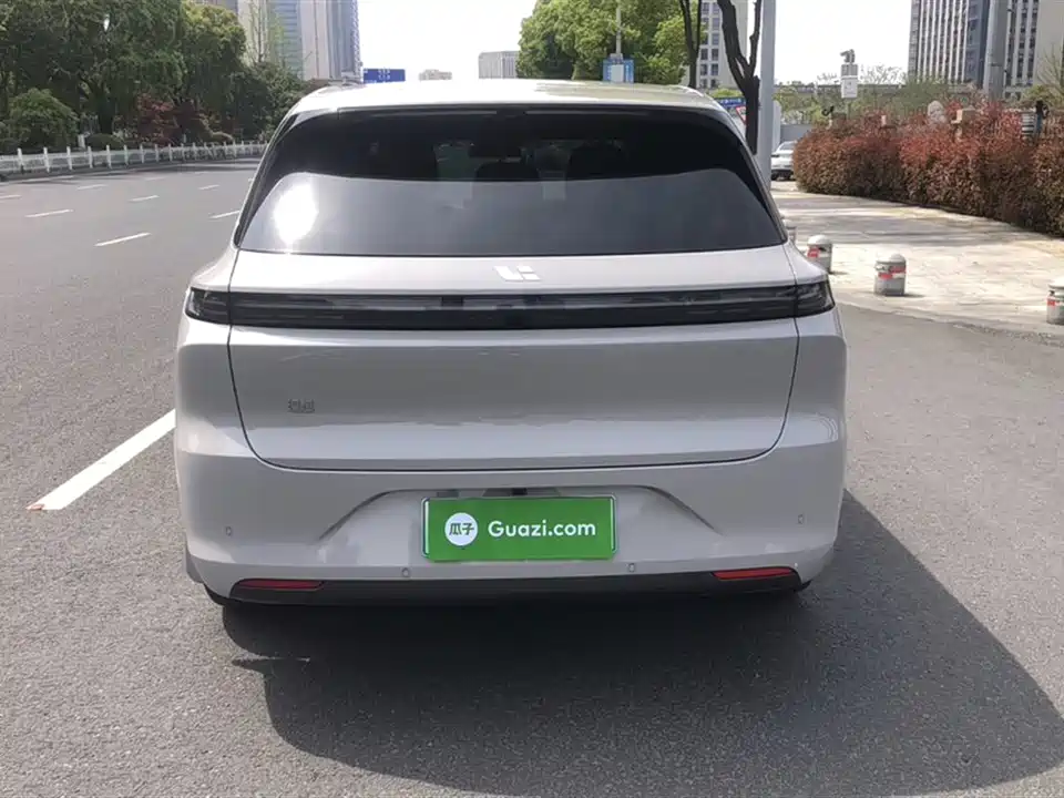 Li Auto Ideal L6