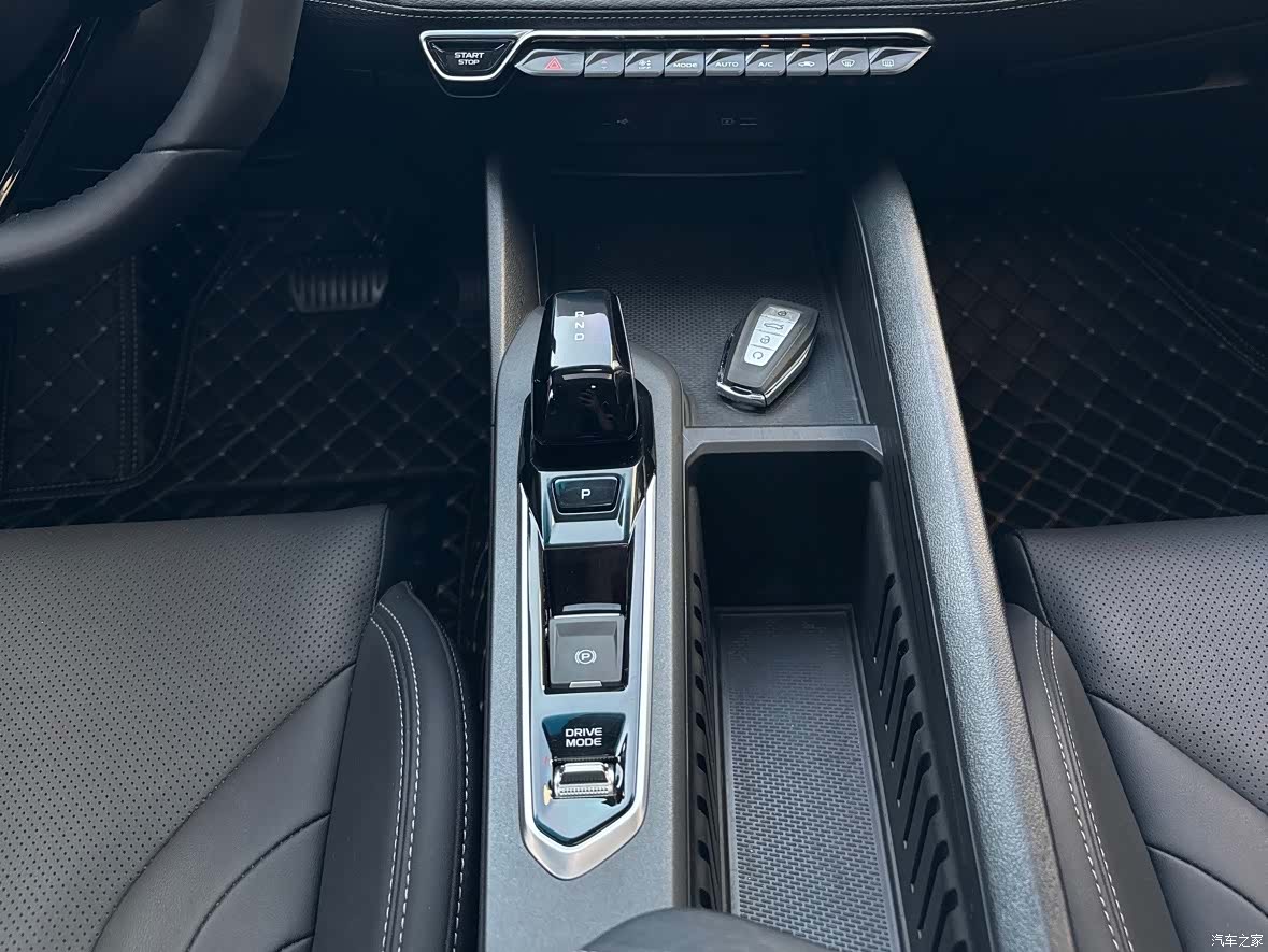 Geely Binray, 2025 14