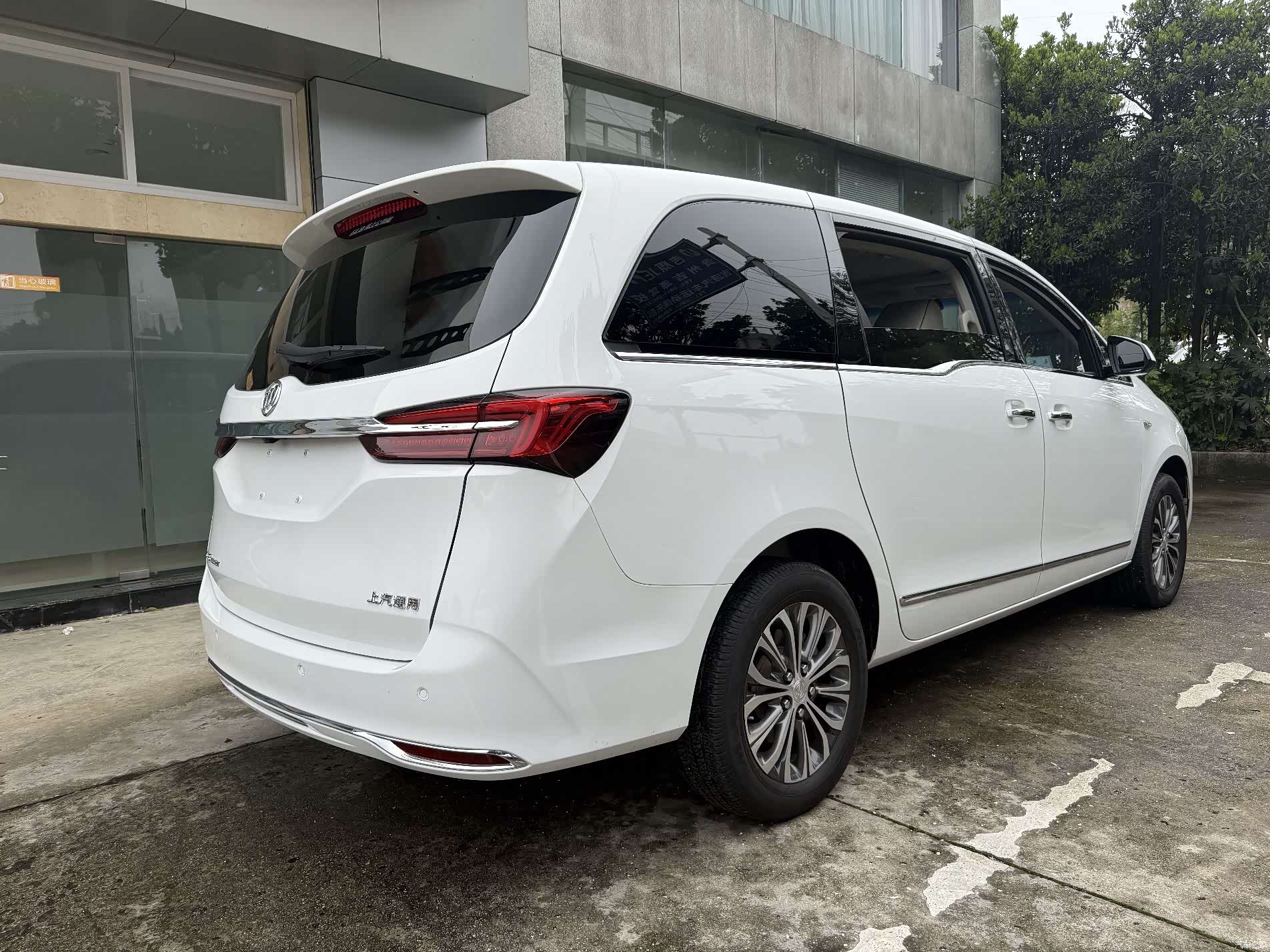 Buick GL8, 2021 11