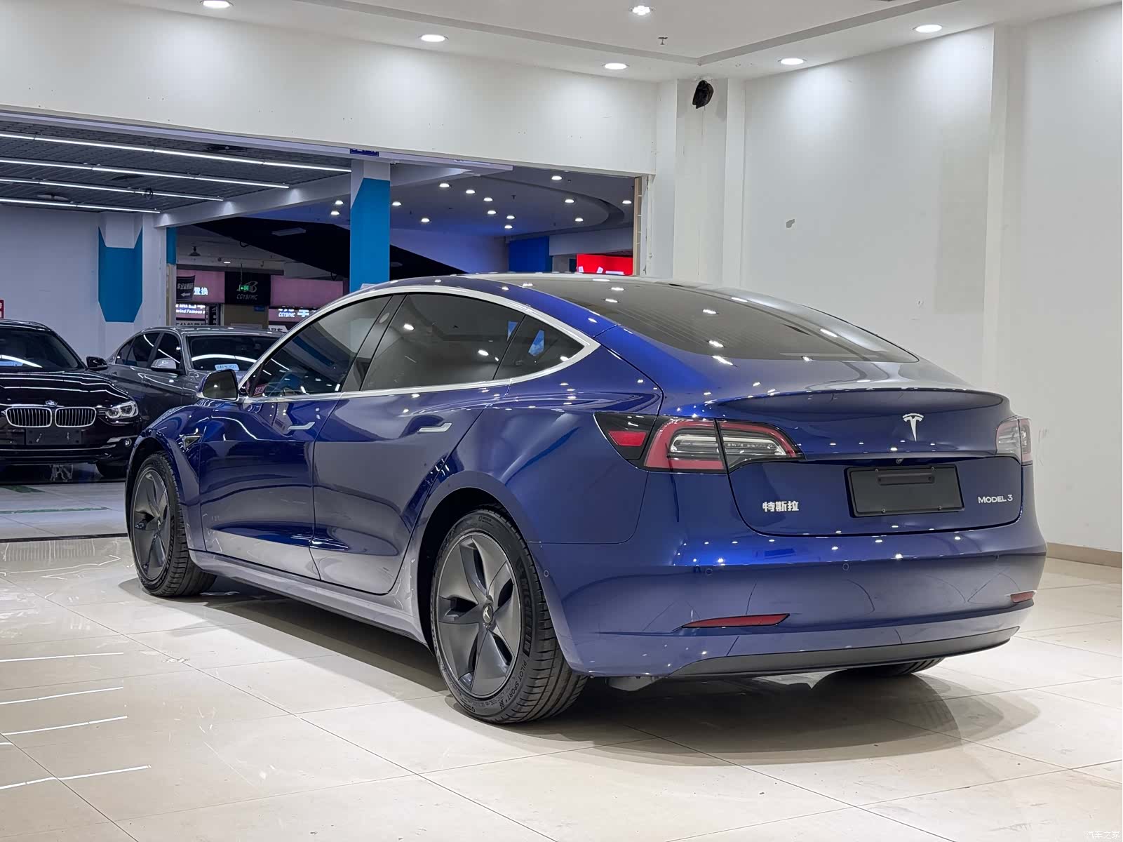 Tesla Model 3, 2020 все фото