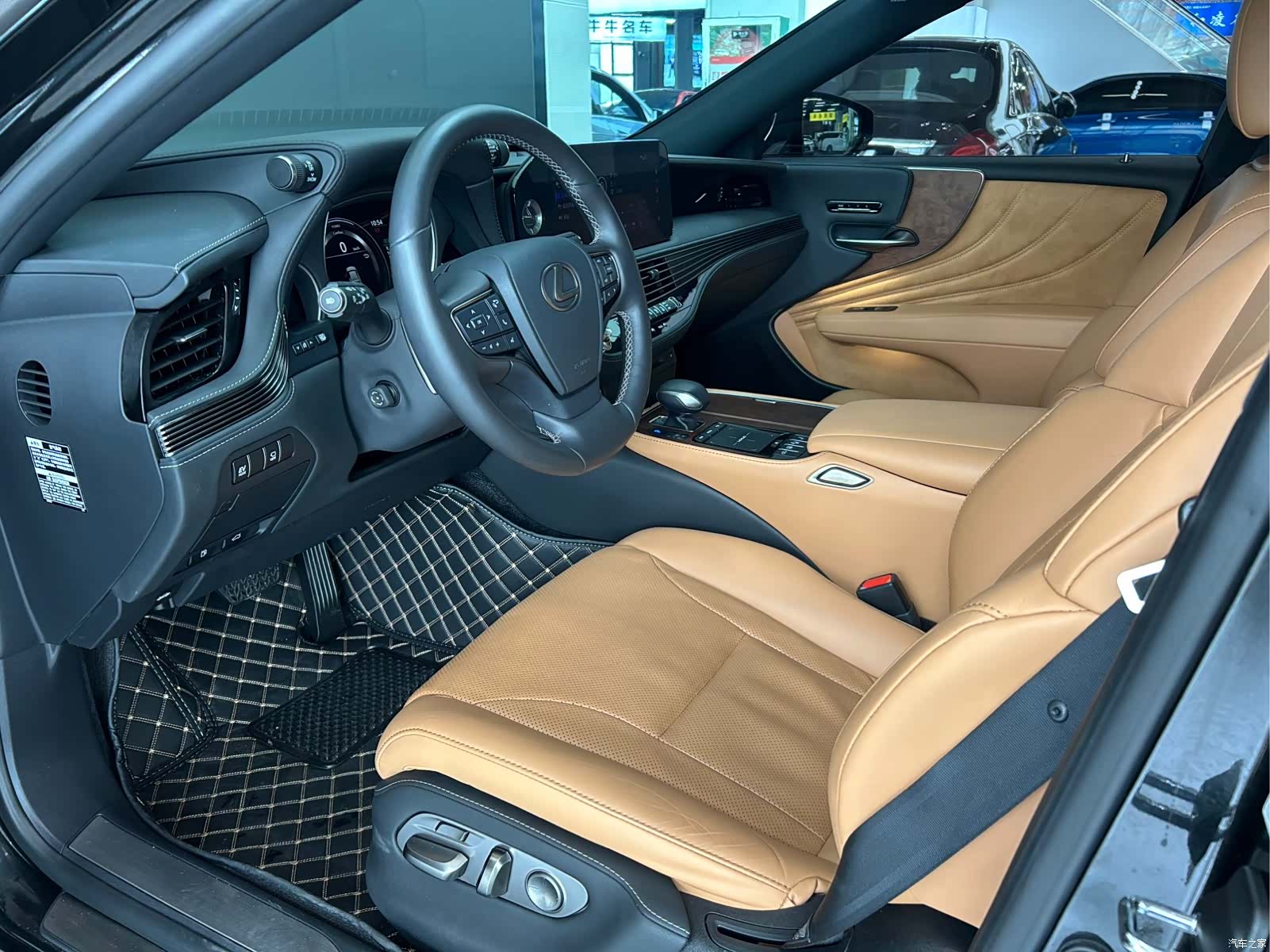 Lexus LS, 2021 12