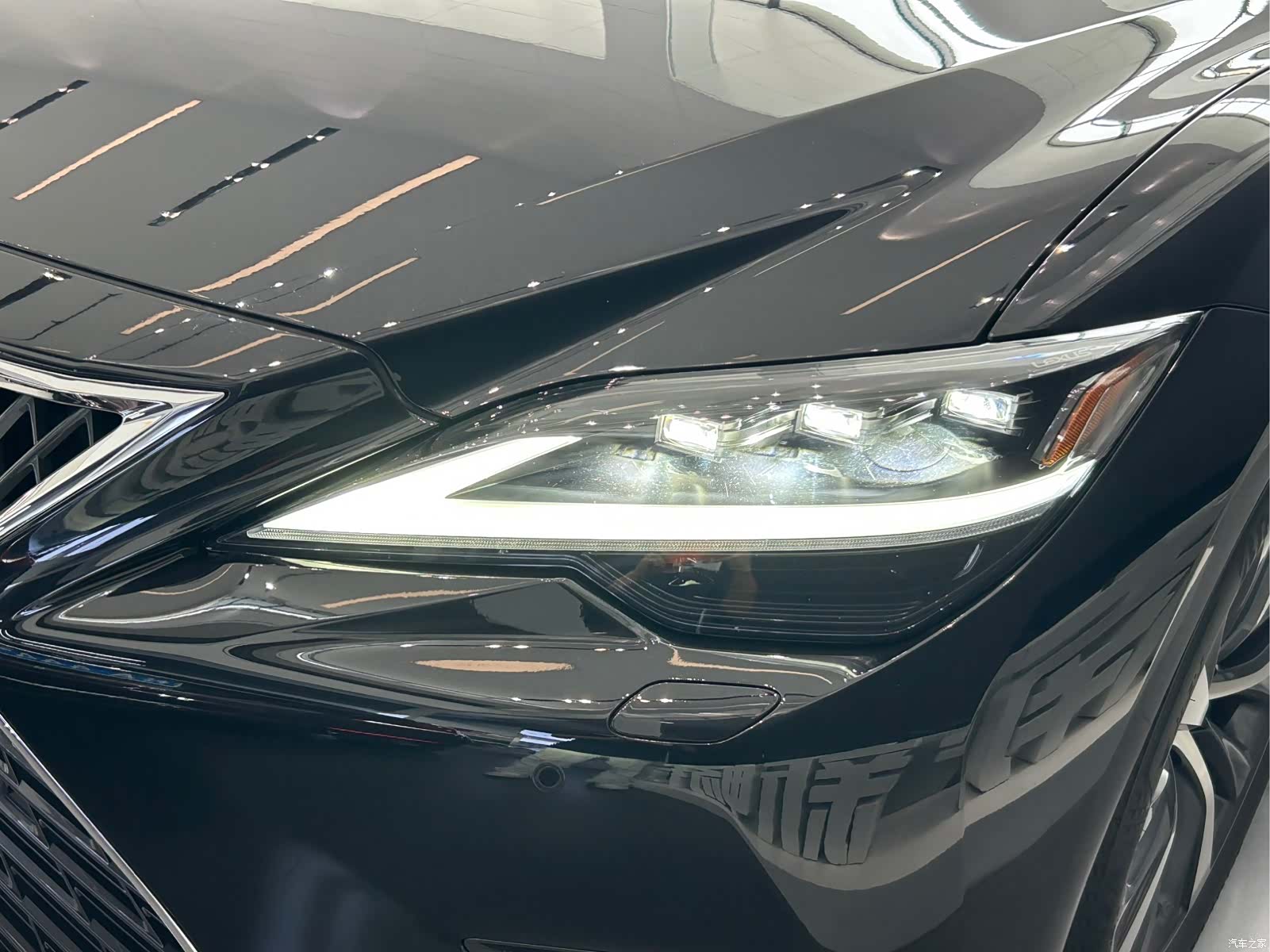 Lexus LS, 2021 23