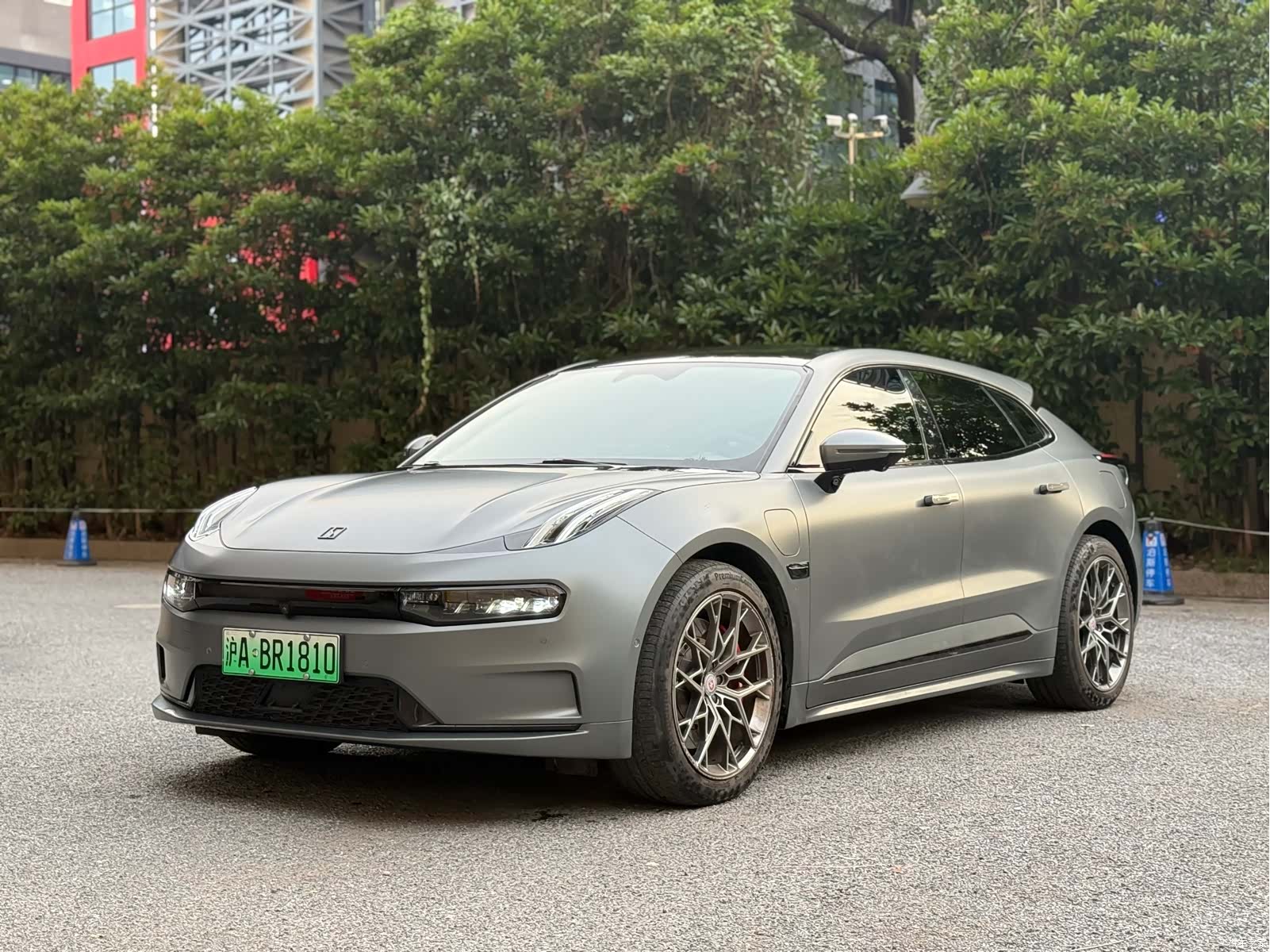 Zeekr 001