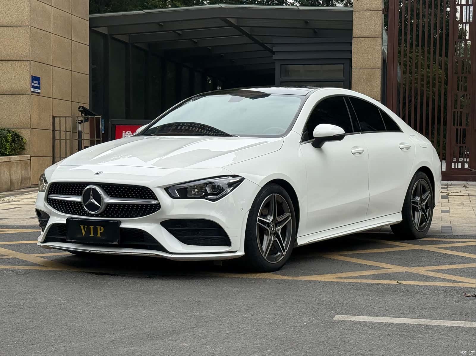 Mercedes-Benz CLA, 2022 1