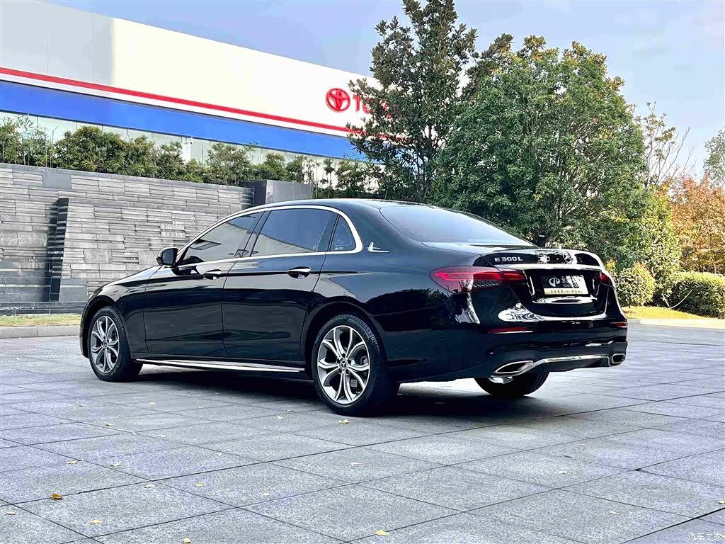 Mercedes-Benz E-Class, 2022 15