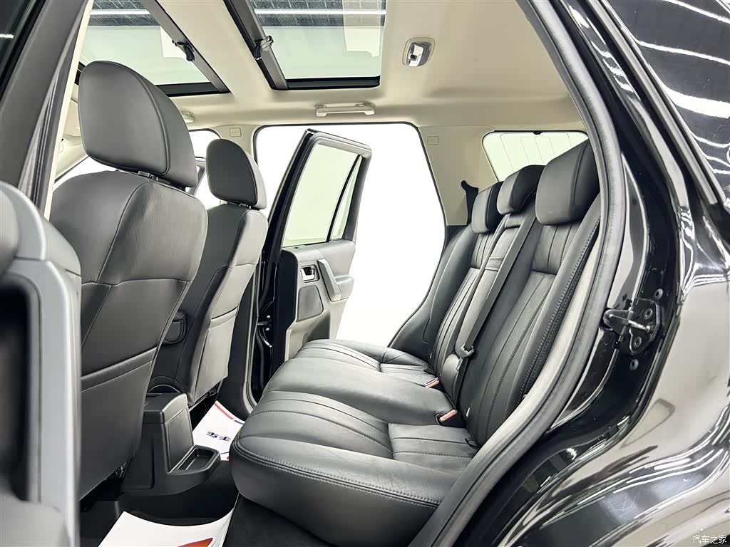 Land Rover Si4, 2013 6