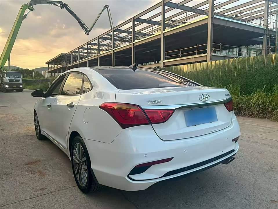 Hyundai Name picture