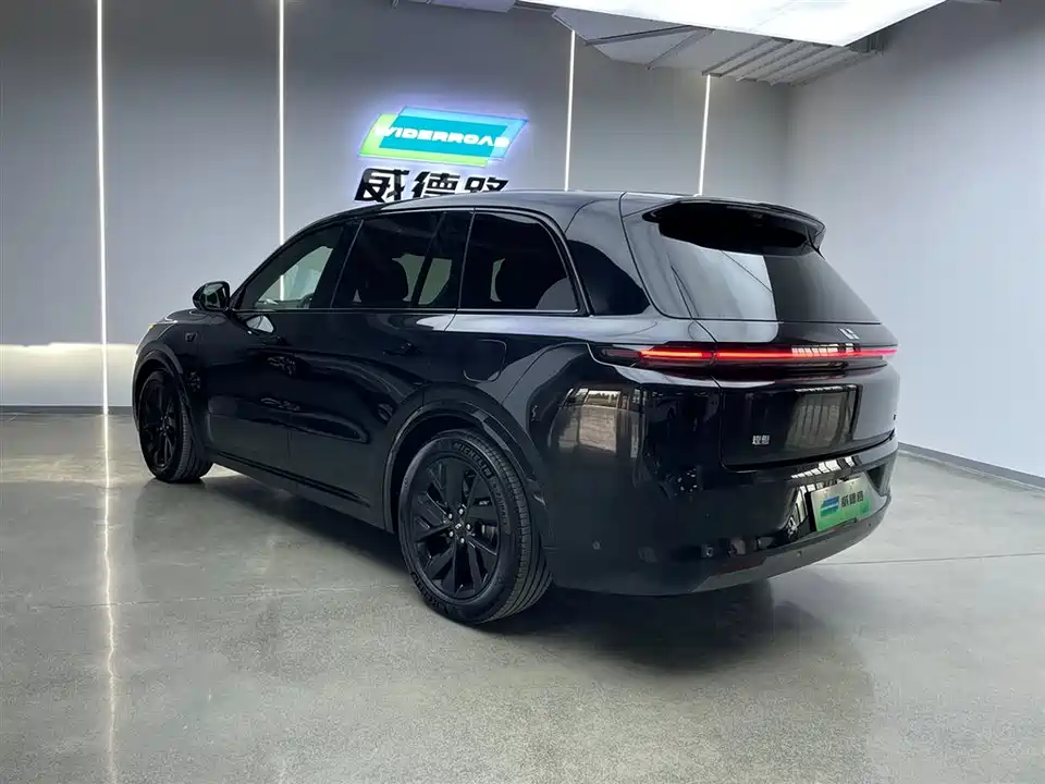 Li Auto Ideal L8