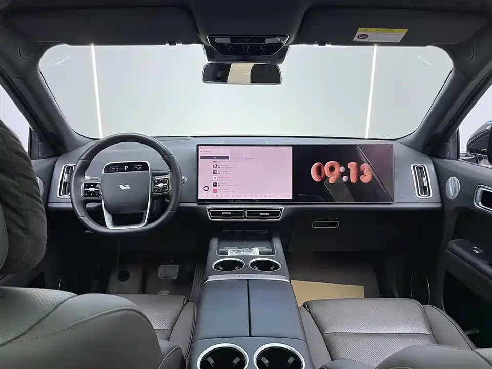 Li Auto Ideal L8