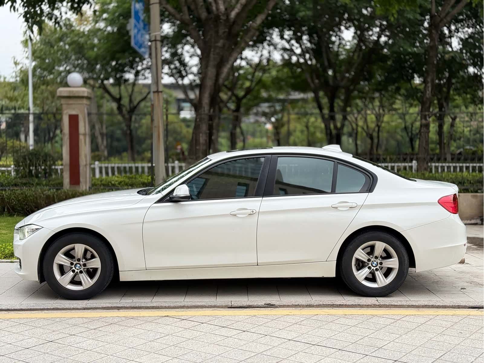 BMW 3 Series, 2015 7