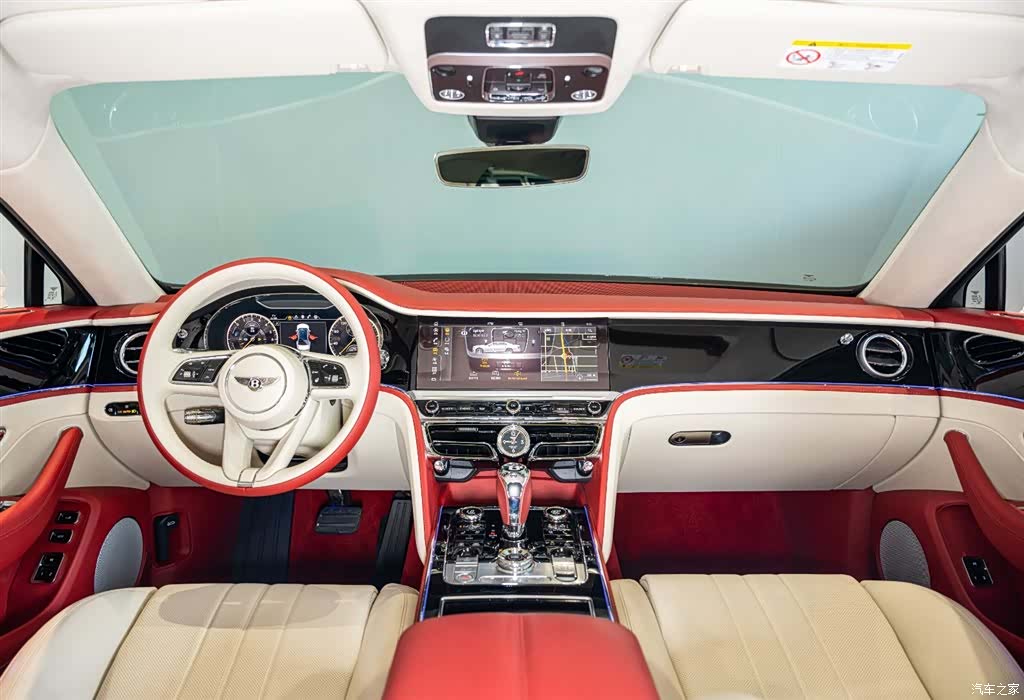 Bentley Flying Spur, 2024 11