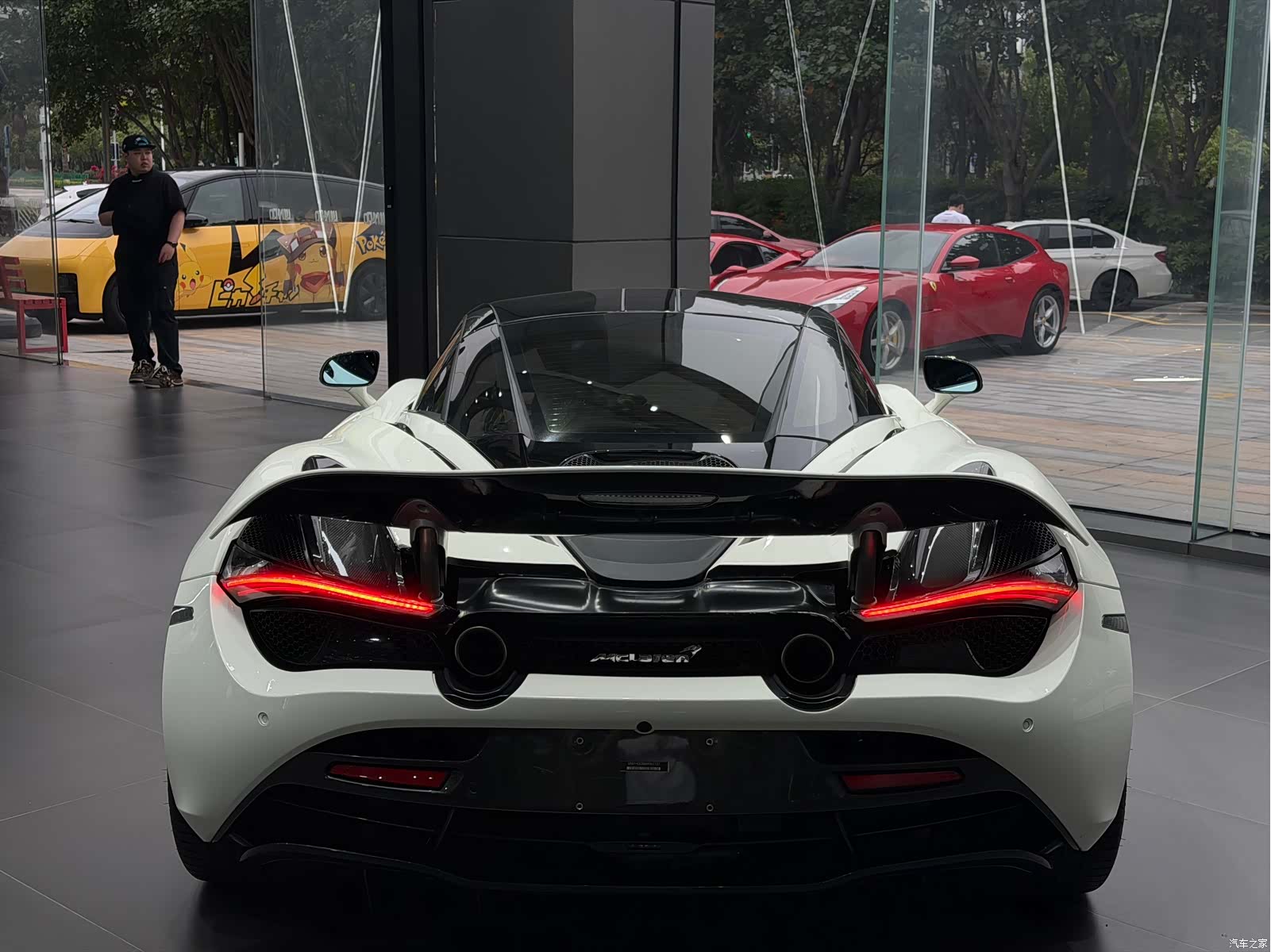 McLaren 720S, 2018 12