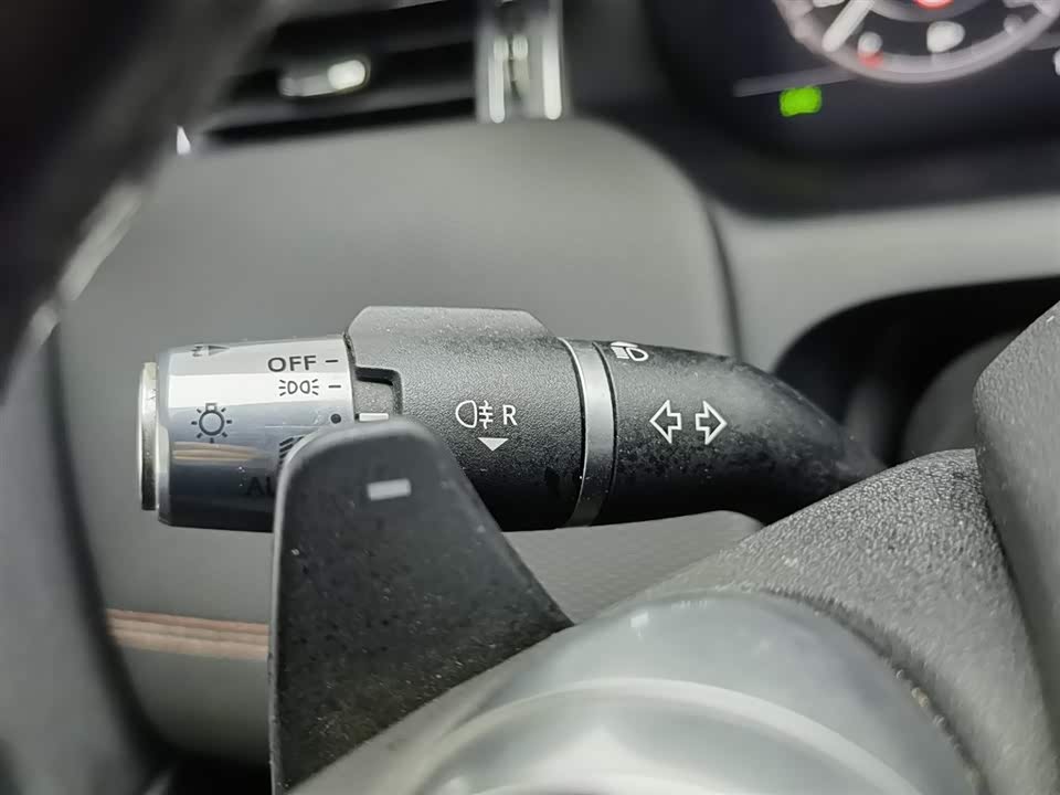 Land Rover Discover sports