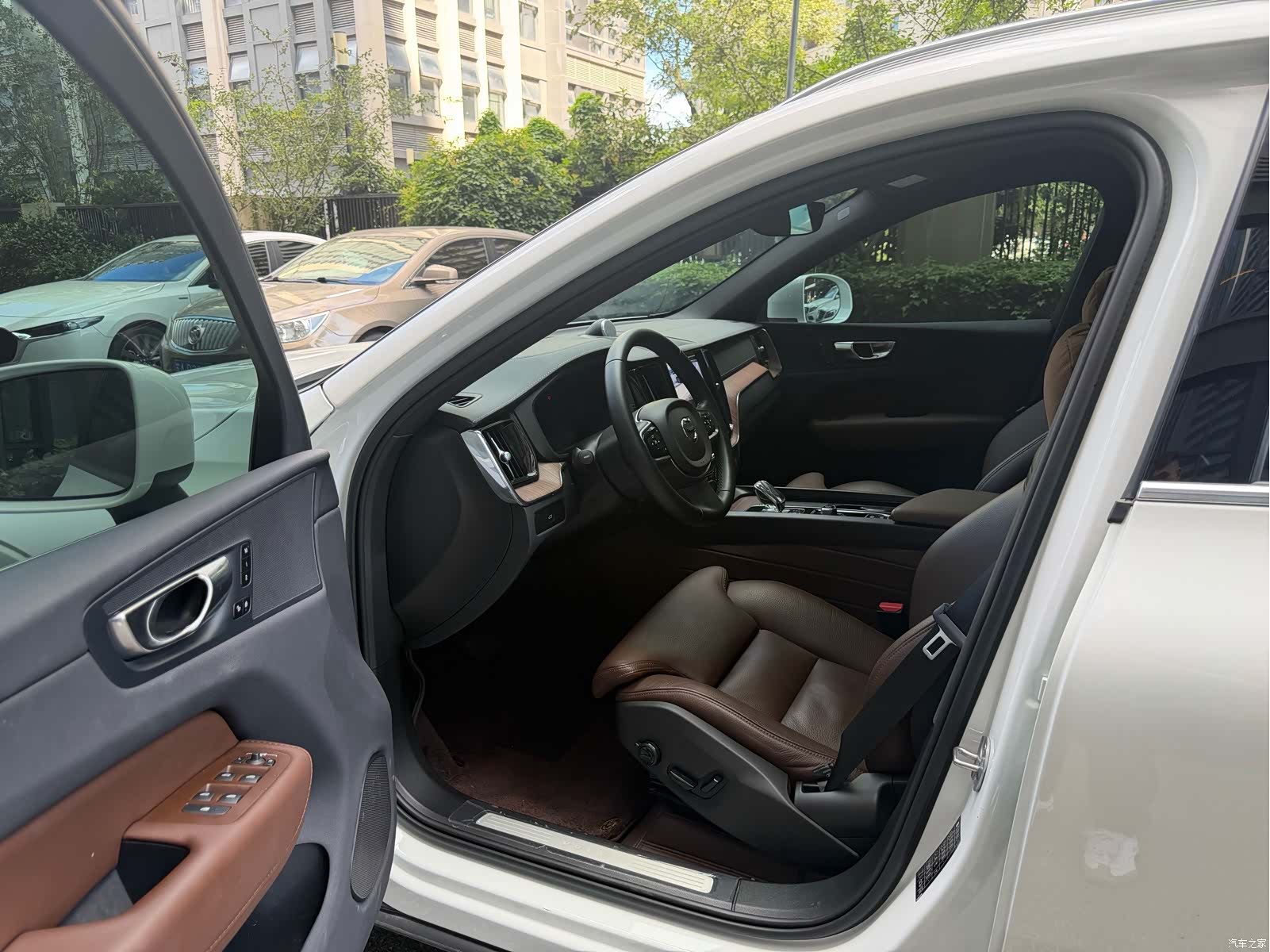 Volvo XC60, 2024 7