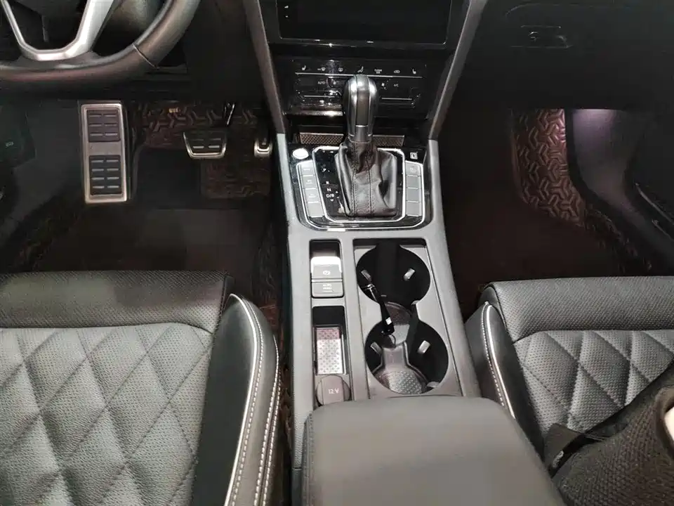 Volkswagen Magotan GTE