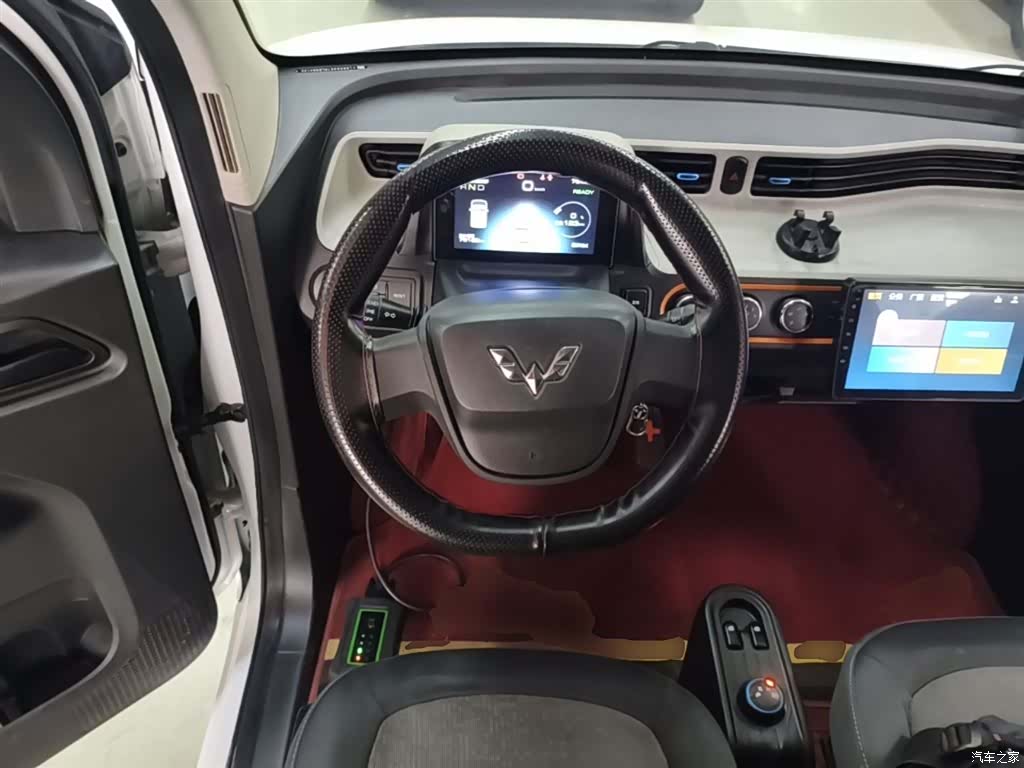 Wuling MINIEV, 2020 11