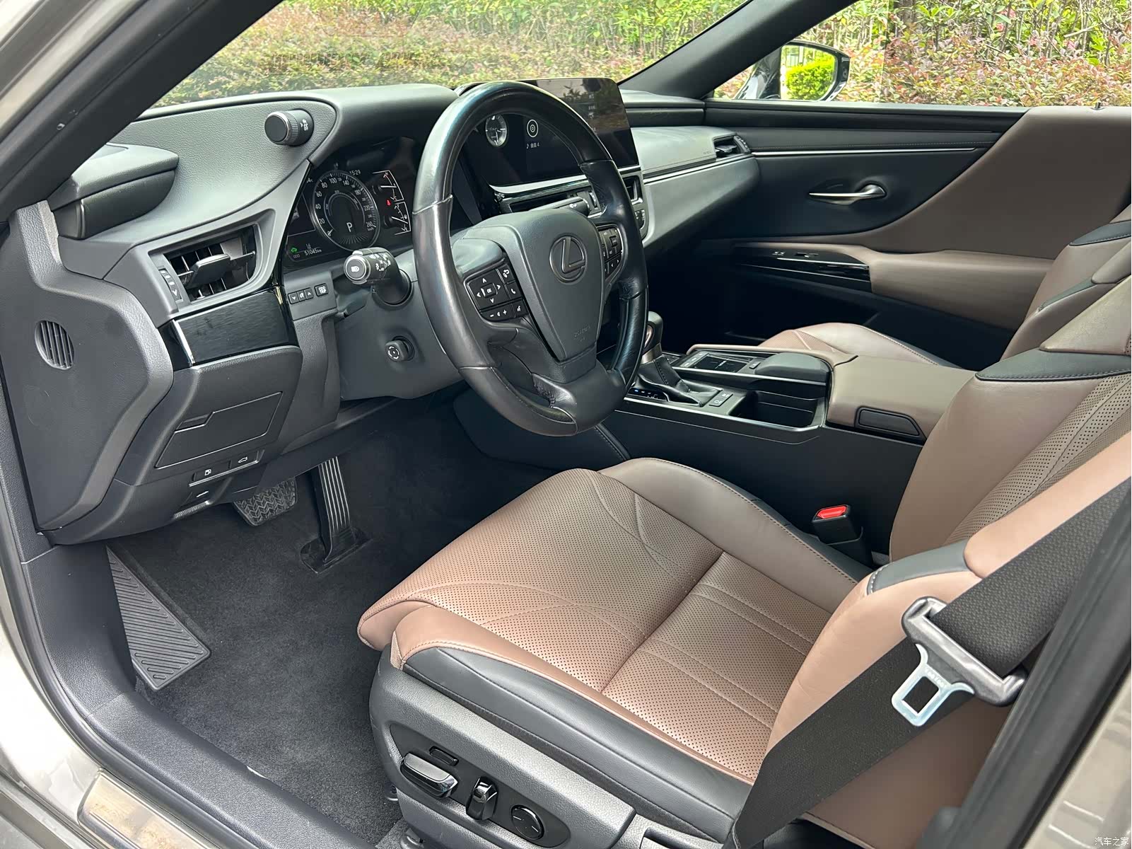 Lexus ES, 2022 8