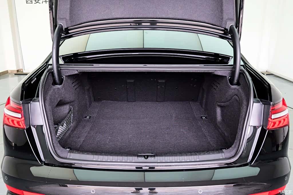 Audi A6L, 2025 22