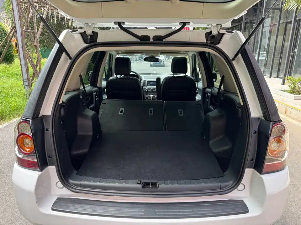 Land Rover Freelander 2