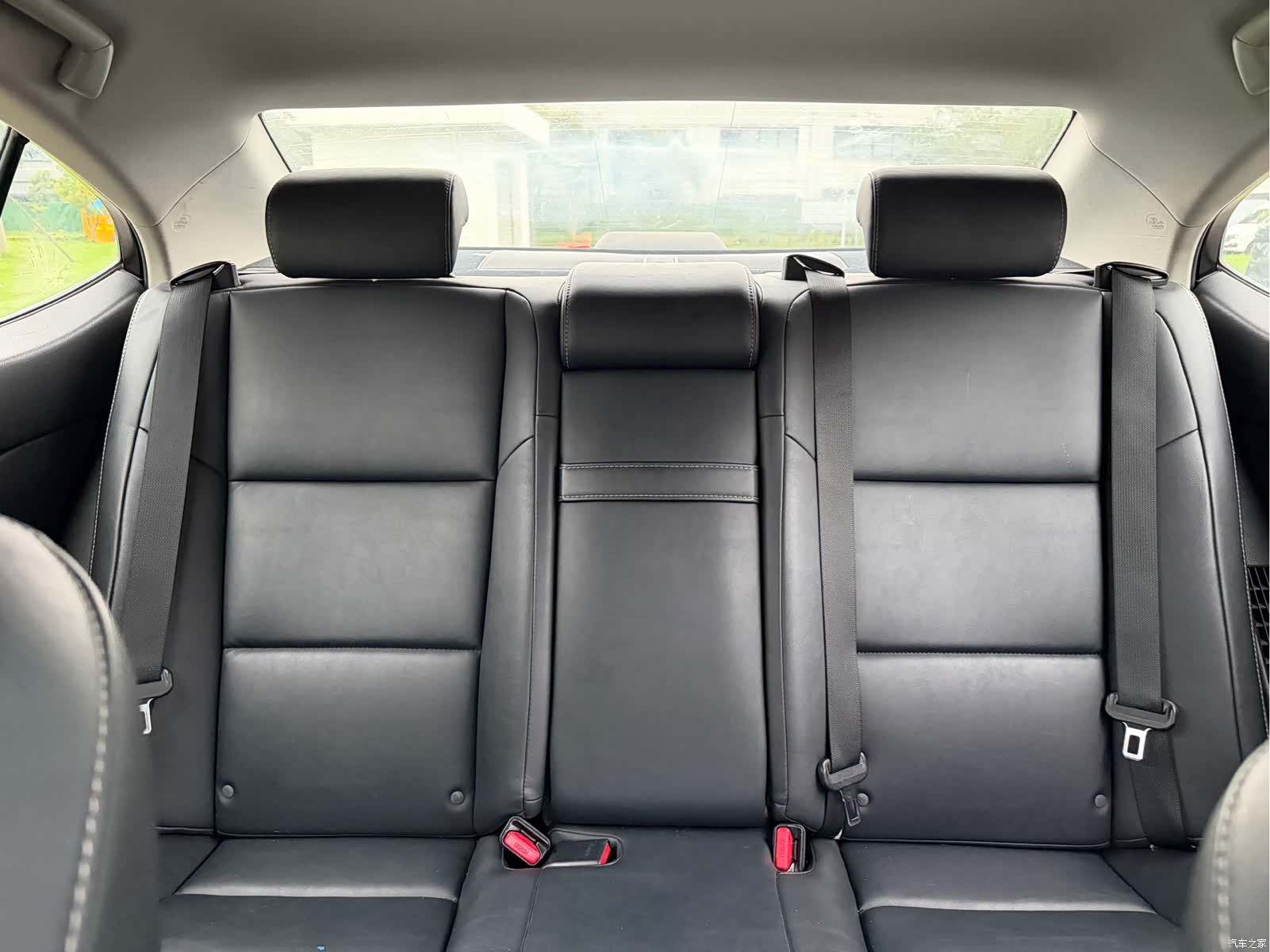 Lexus ES, 2015 17