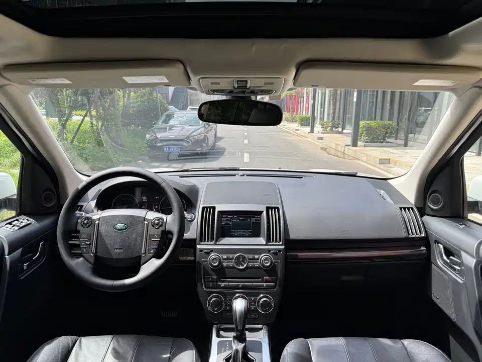 Land Rover Freelander 2