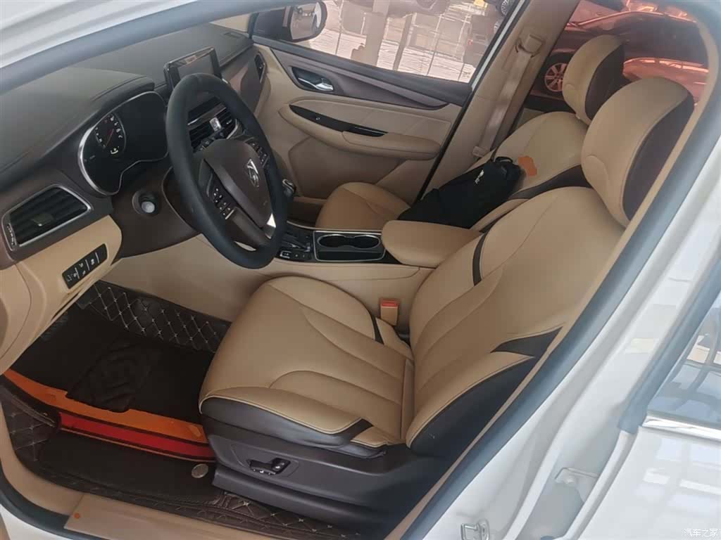 Wuling 730, 2018 15