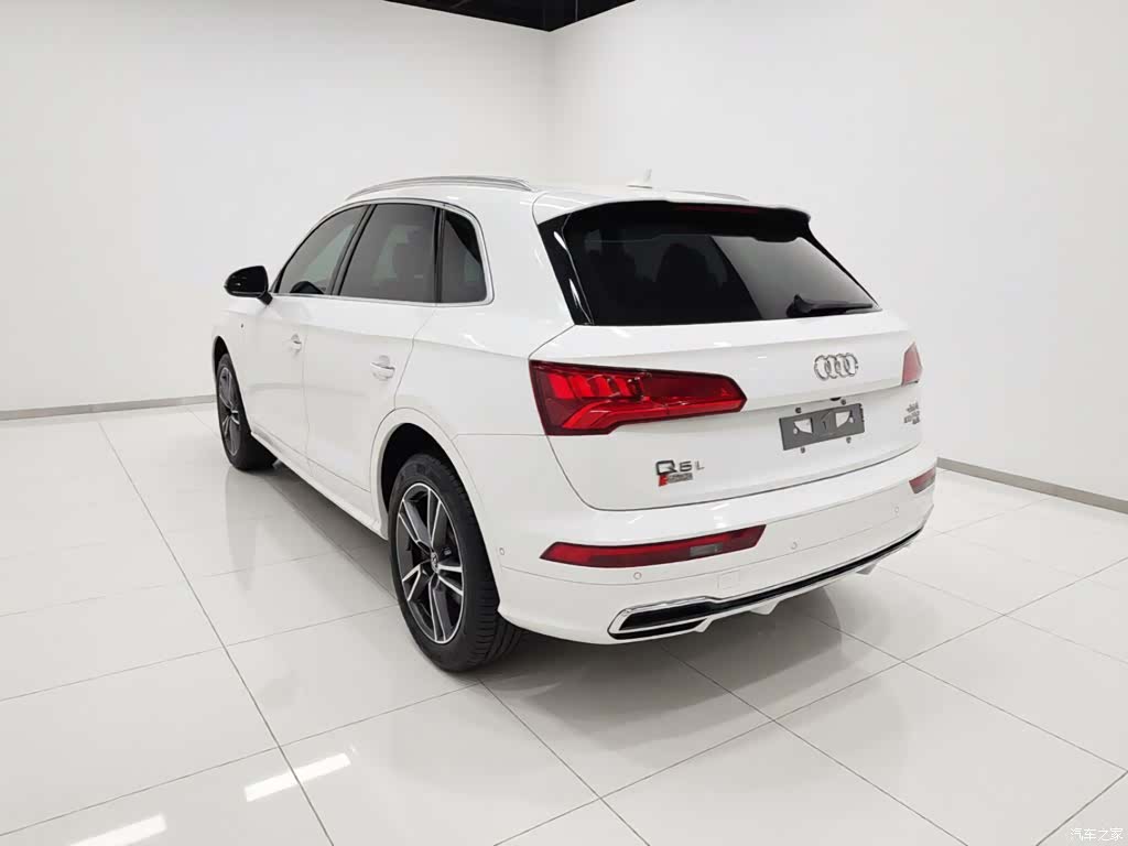 Audi Q5L, 2020 23
