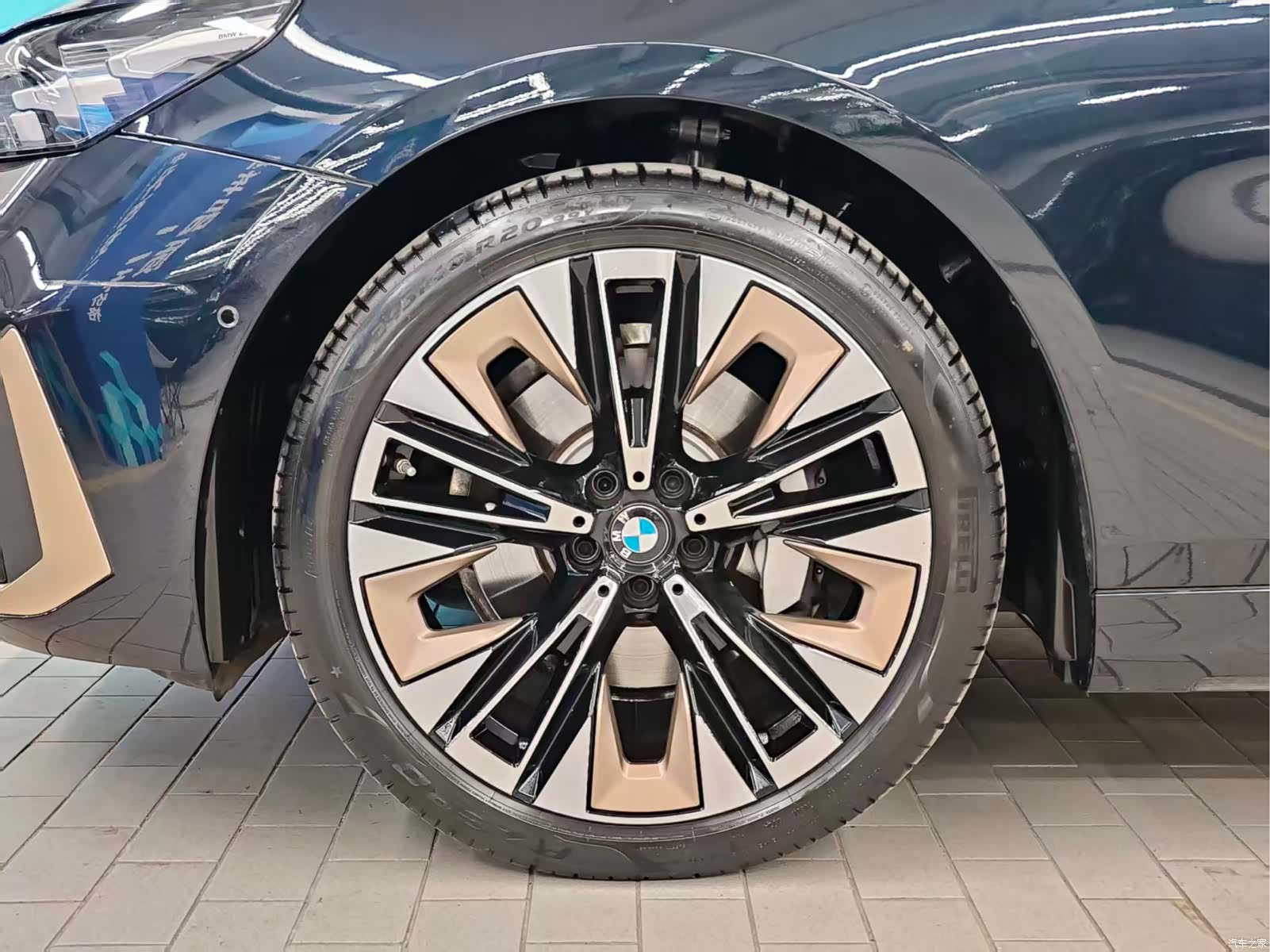 BMW 5 Series, 2025 4