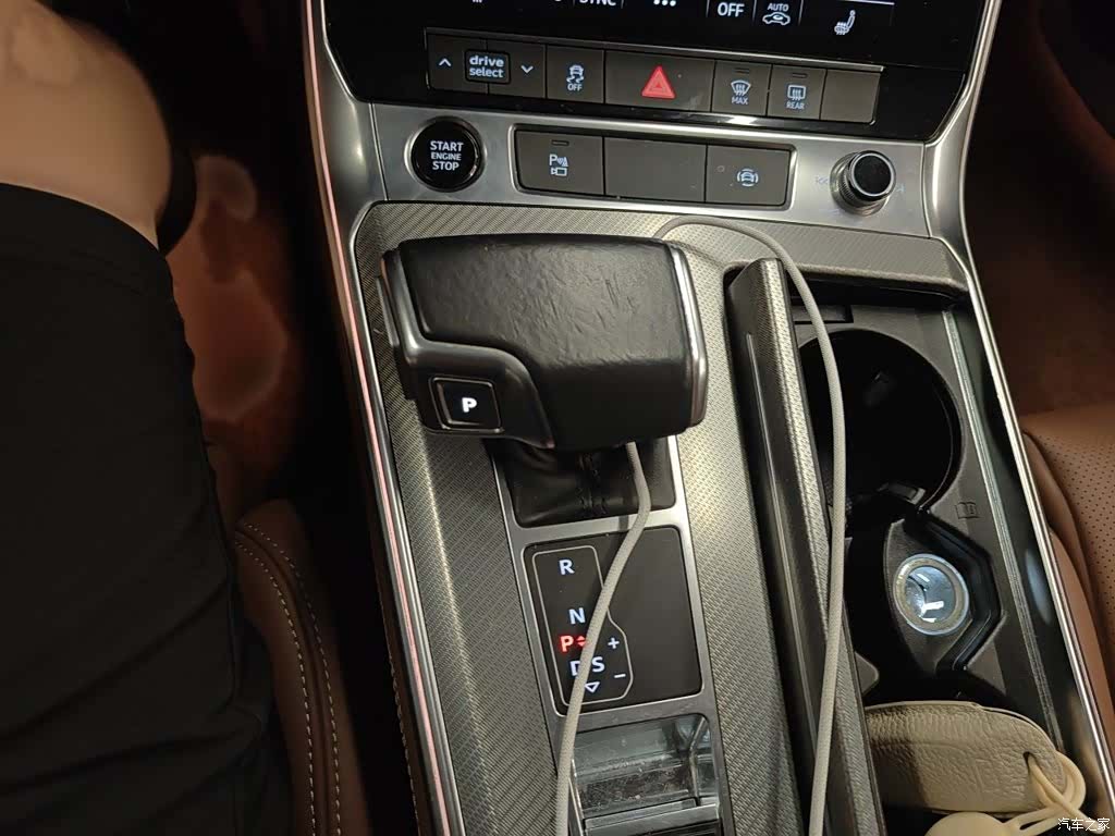 Audi A6L, 2021 7