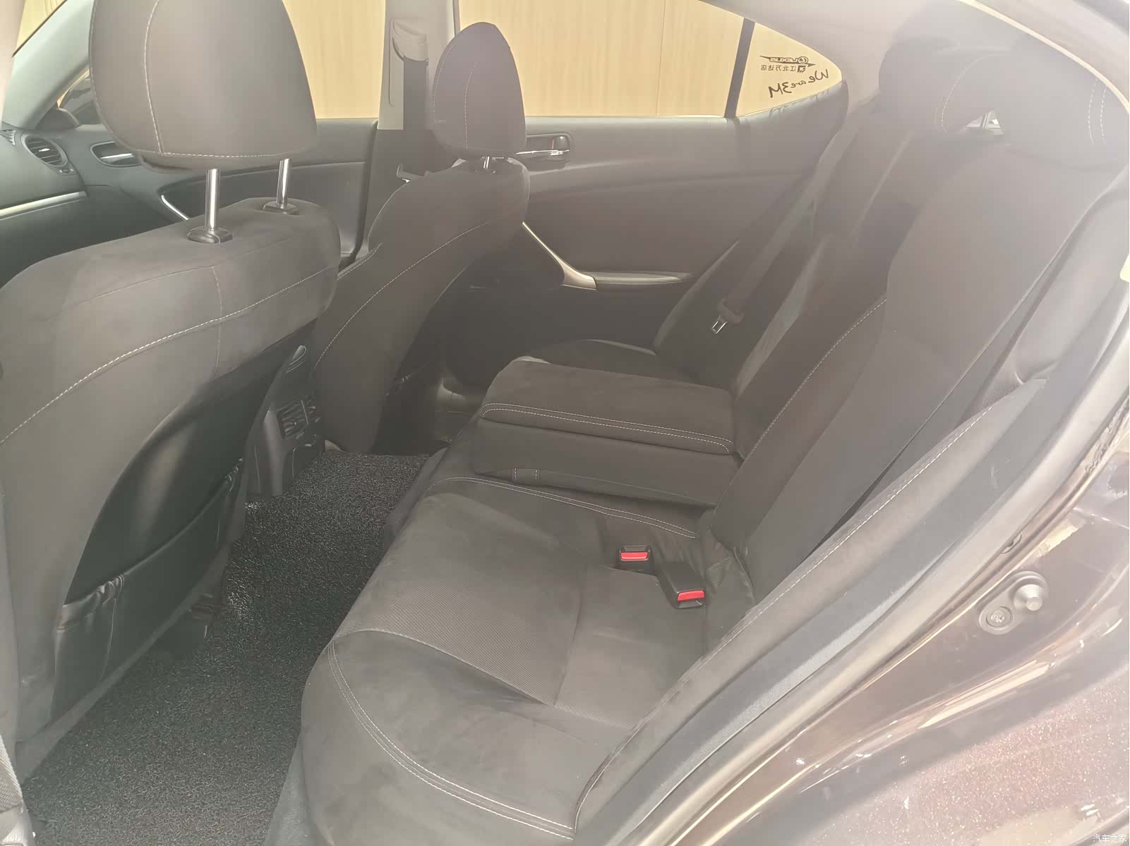 Lexus IS, 2012 12