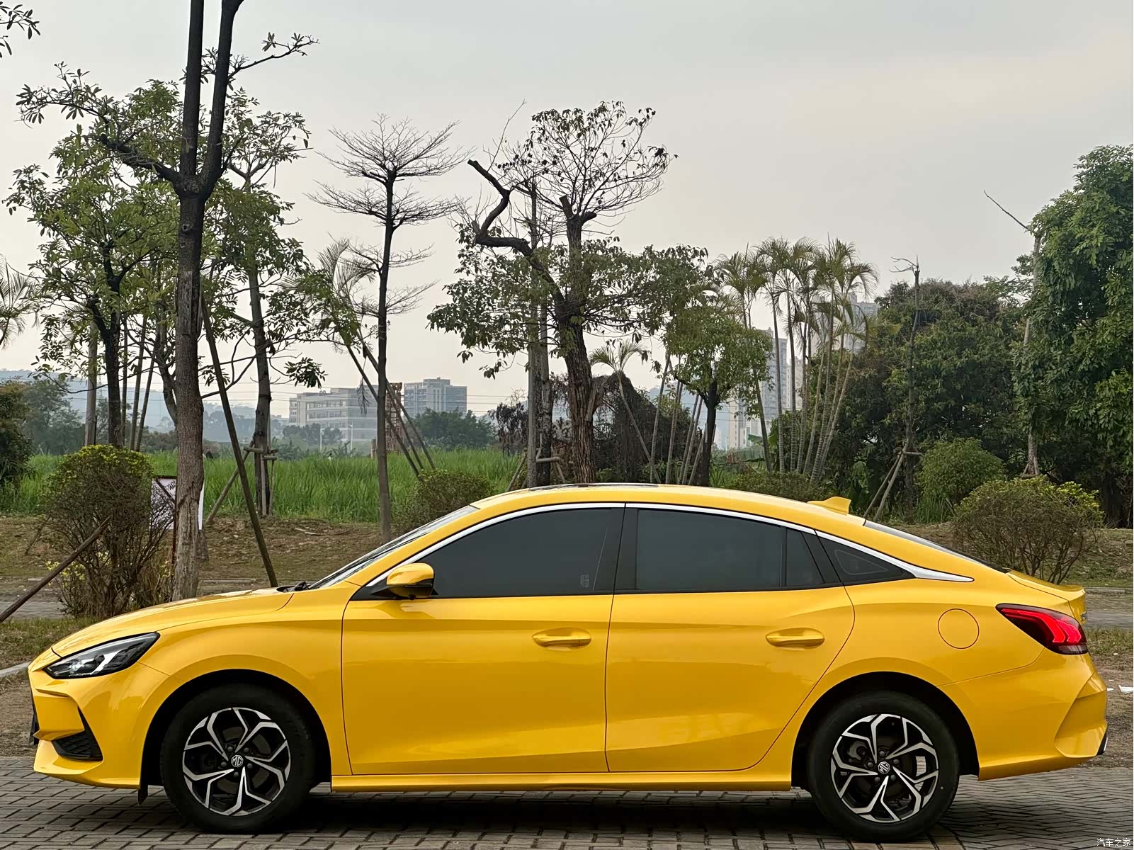 MG MG5, 2022 4